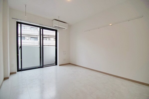 LOC'S SHINYURIGAOKAの物件内観写真